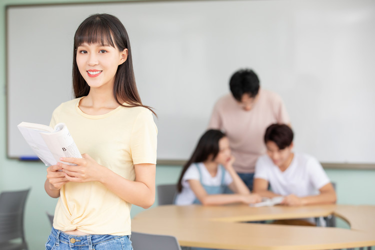 新科初级中学怎样样,升学率高吗
