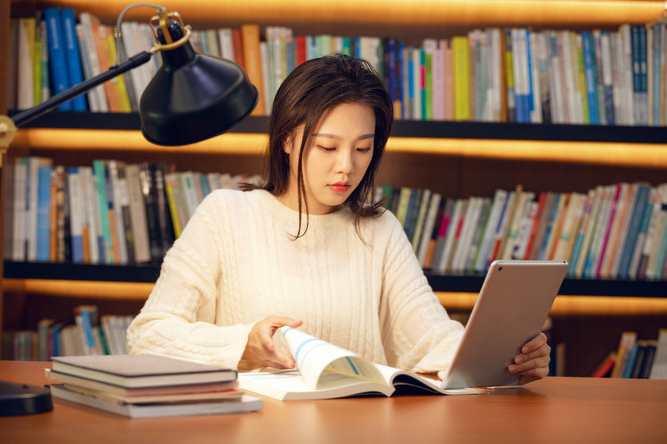 成都周围中专学校_成都比较好的中专学校0008全讯注册的联系方式